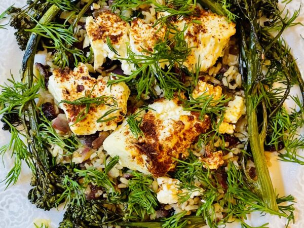 Baked feta with ras el hanout and broccoli