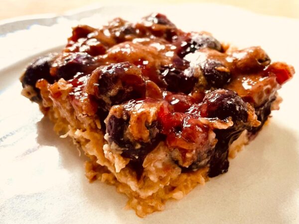 Banana and Berry Breakfast Bake